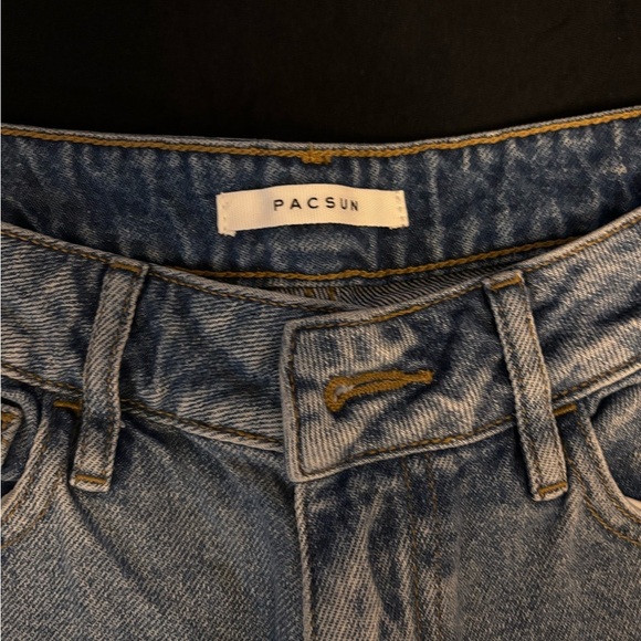 PACSUN Mom Jeans - size 26 - Picture 2 of 8